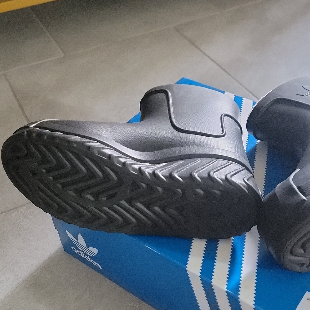 Adidas Adifoam Superstar Black Waterproof Boots - Picture 9 of 12